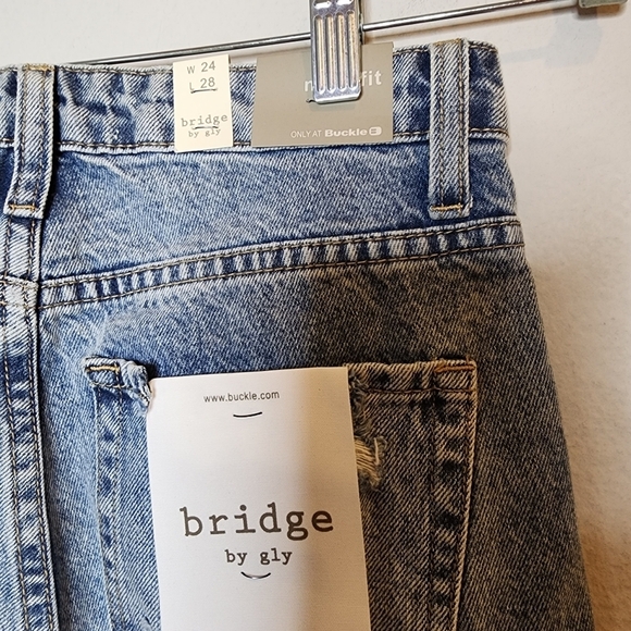 NWT Buckle Bridge By Gly highrise mom distressed jeans. Size 24 - Picture 8 of 13